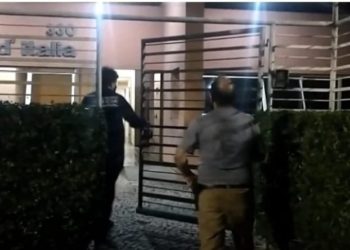 Bandidos rendem irmão de prefeito e fazem arrastão em apartamento