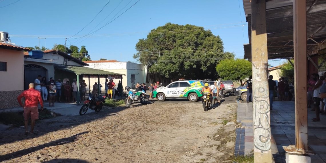 Sargento da Polícia Militar é morto em frente a sua residência no Piauí.
