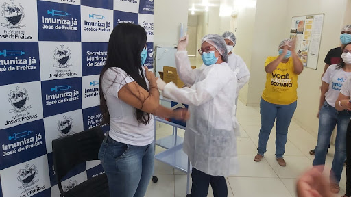 Secretária Municipal de Saúde de José de Freitas fala sobre as dificuldades para aplicar a segunda dose da vacina coronaVac. Confira no vídeo