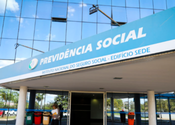 Prova de vida do INSS volta a ser obrigatória; veja calendário e como fazer sem sair de casa
