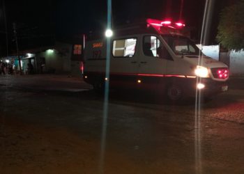 MOTOCICLISTA PERDE CONTROLE E SOFRE  ACIDENTE NO CENTRO DE JOSÉ DE FREITAS.