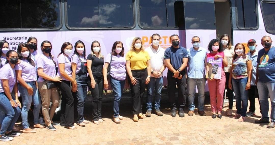 Ônibus Lilás do Governo do Estado através da coordenadoria de mulheres esteve na comunidade Ema em José de Freitas