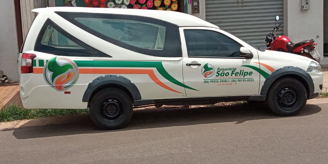 FUNERÁRIA SÃO FELIPE ADQUIRE NOVO VEÍCULO PARA  MELHOR ATENDER SEUS ASSOCIADOS E CLIENTES