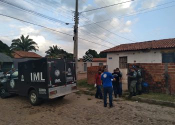 Jovem é executado com vários tiros  na porta de sua residência na cidade de José de Freitas -PI