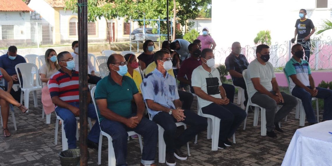 Agentes de endemias são efetivados com assinatura do termos de posse em José de Freitas Piauí
