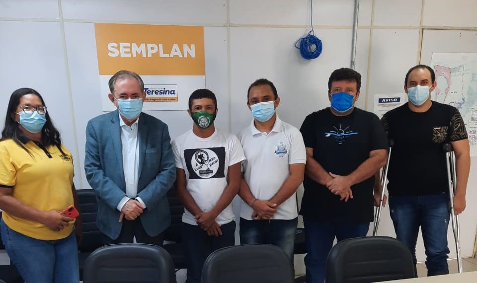COMISSÃO ESPECIAL DE TRABALHADORES POR APLICATIVOS SE REÚNE COM JOÃO HENRIQUE DE ALMEIDA SOUSA, SECRETÁRIO MUNICIPAL DE PLANEJAMENTO