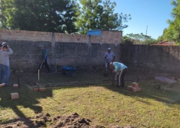 Secretaria Municipal de Infraestrutura e Obras deu inicio a reforma do Ginásio Poliesportivo no Povoado  Ema