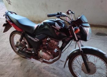 Polícia Militar apreende motocicleta roubada na cidade de Barras