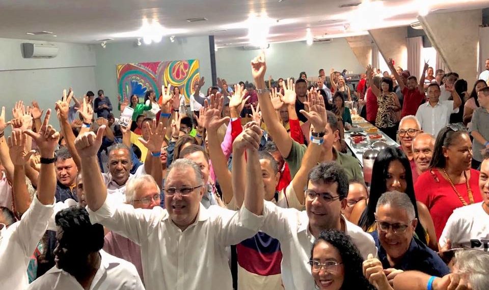 Rafael Fonteles participa de encontro organizado por Florentino Neto
