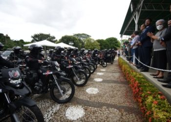 Governo entrega motos para reforço nas ações de segurança