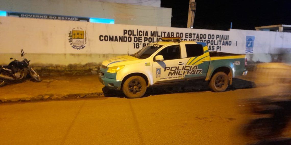 Homem é preso com drogas na cidade de José de Freitas