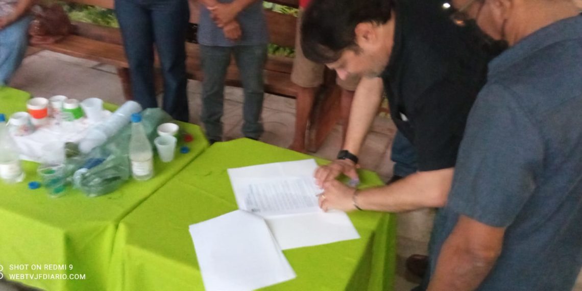 Prefeito Roger Linhares sanciona lei de incentivo a Piscicultura do município de José de Freitas-PI
