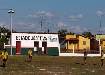 Estádio de futebol José Eva é entregue a população freitense