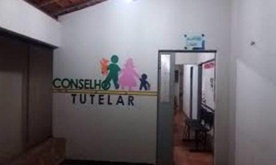 Justiça determina que município retorne conselheiro tutelar no prazo de cinco dias.