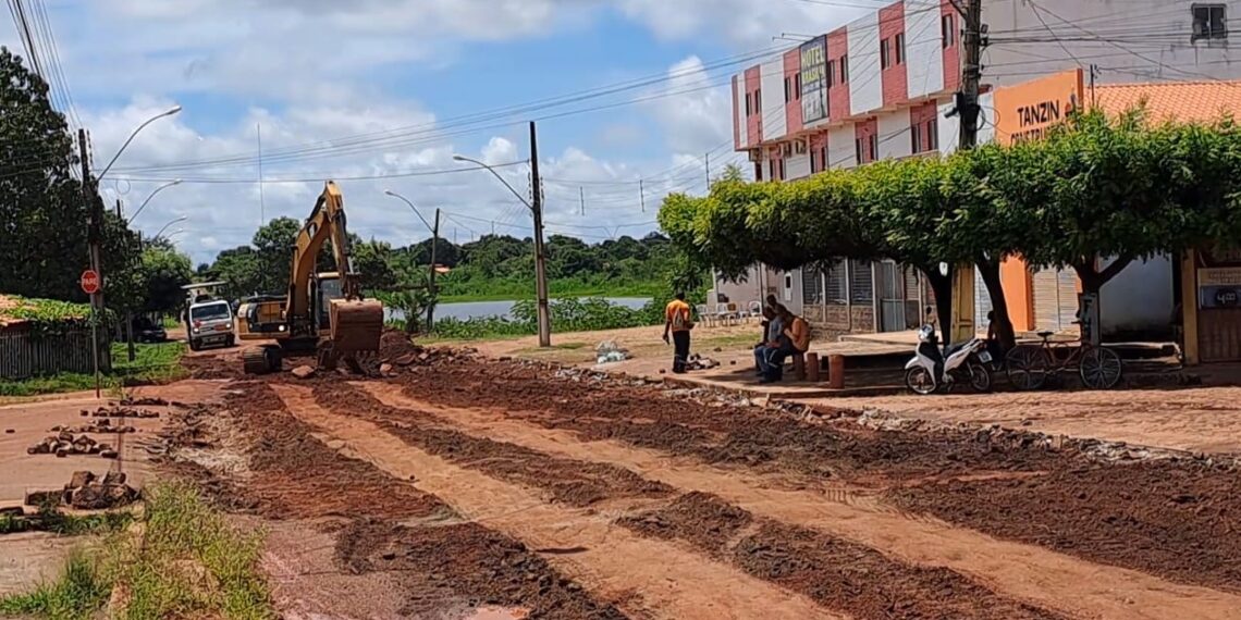 DER intensifica obras restauração da PI-113 na zona urbana de José de Freitas