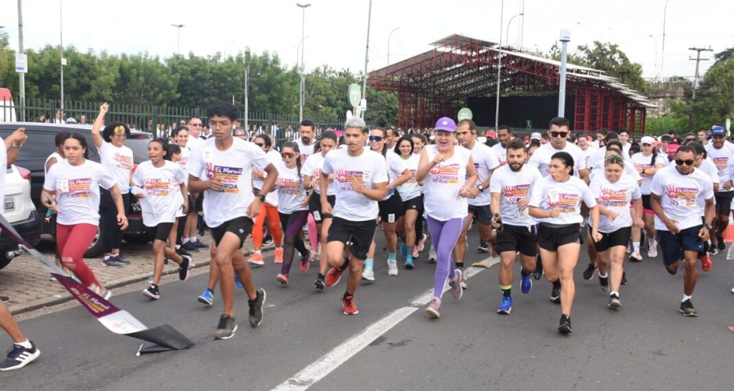 Corrida contra o Feminicídio reúne mais de mil pessoas em Teresina