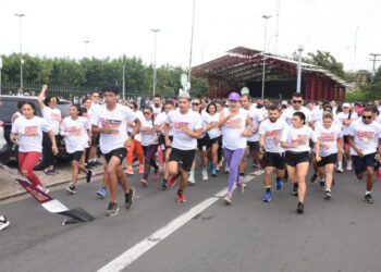 Corrida contra o Feminicídio reúne mais de mil pessoas em Teresina
