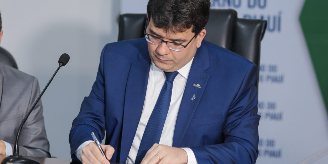 Governador assina decreto que cria o Instituto de Identificação Digital Félix Pacheco