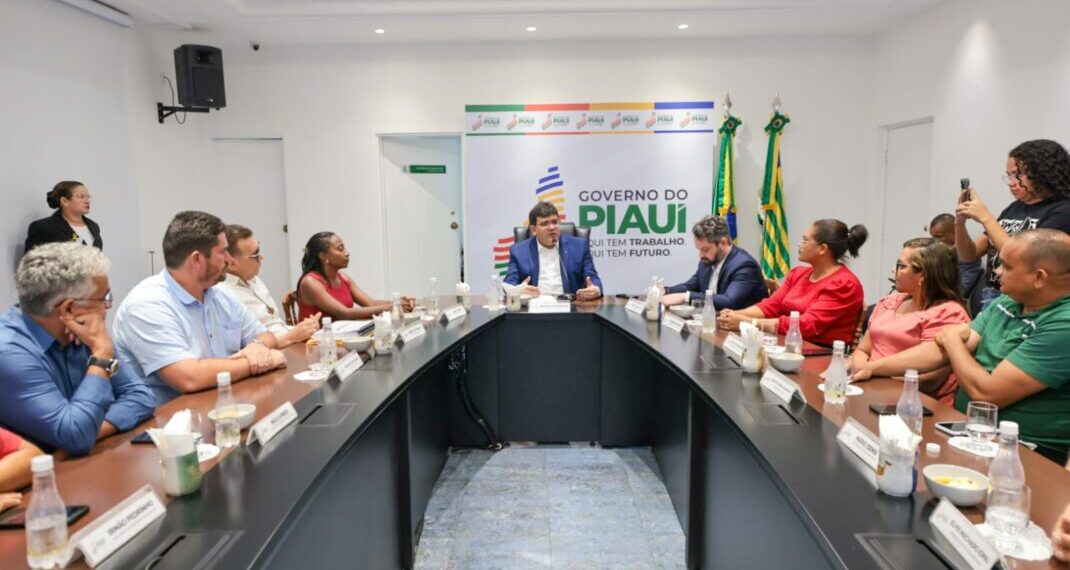 Governador recebe lideranças de Batalha e Campo Maior para definir ações prioritárias