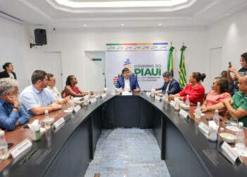Governador recebe lideranças de Batalha e Campo Maior para definir ações prioritárias
