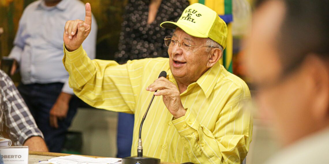 Prefeito Dr. Pessoa anuncia concurso público para contratação de 4.744 professores