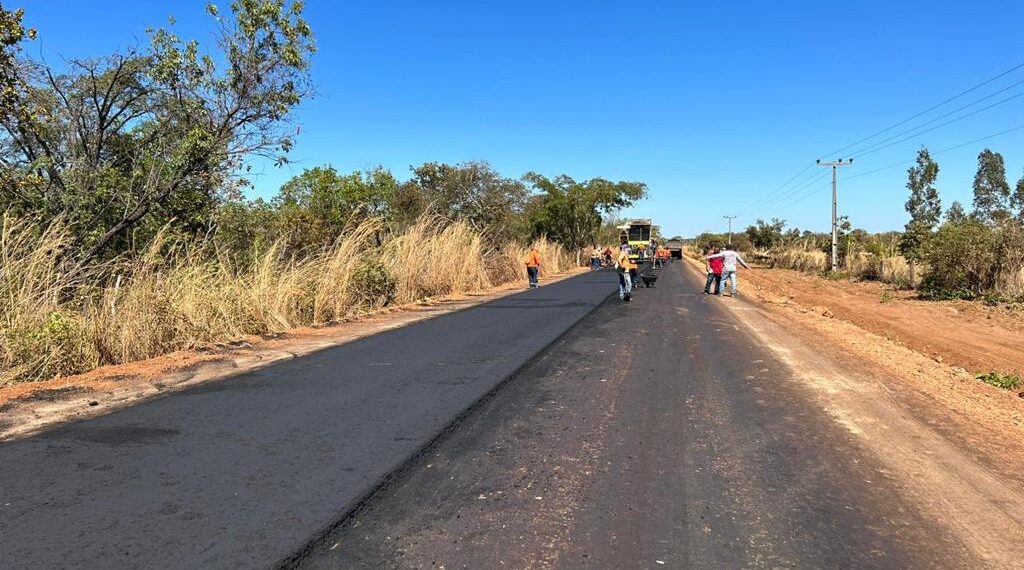 PI-247: obras na rodovia avançam para etapa de pavimentação asfáltica