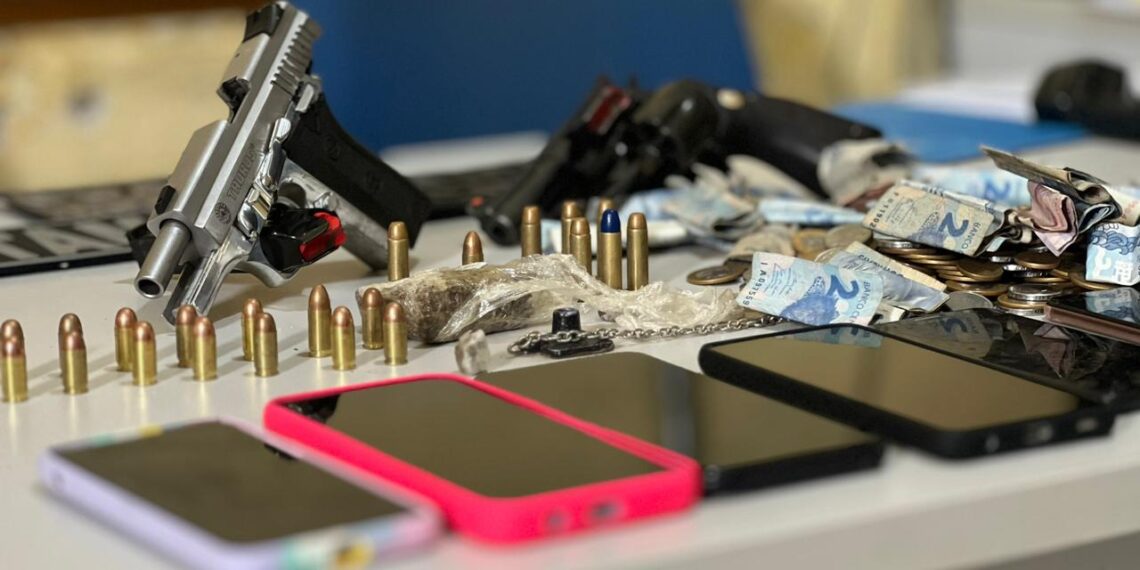 Armas e drogas são apreendidas durante operação despedida em José de Freitas