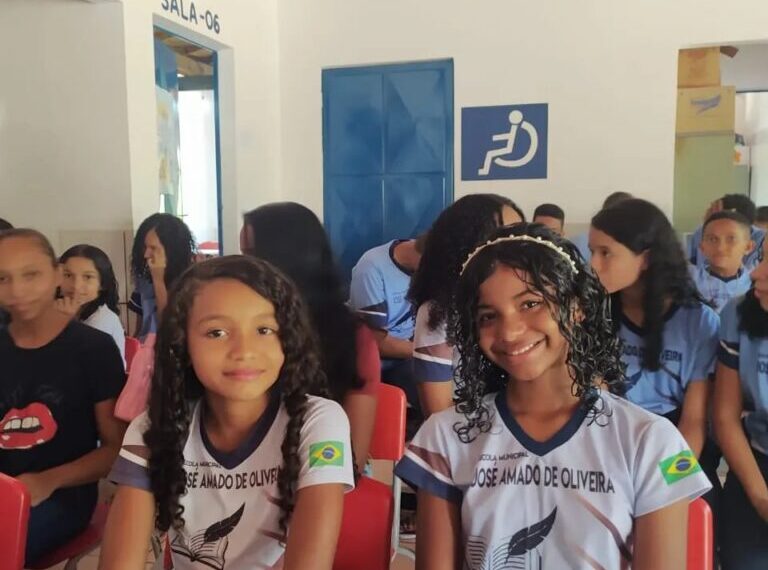 Alunos voltam à rotina após acidente trágico em José de Freitas