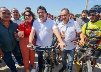 Em Parnaíba, Rafael Fonteles inaugura nova sede do Corpo de Bombeiros e ciclovia