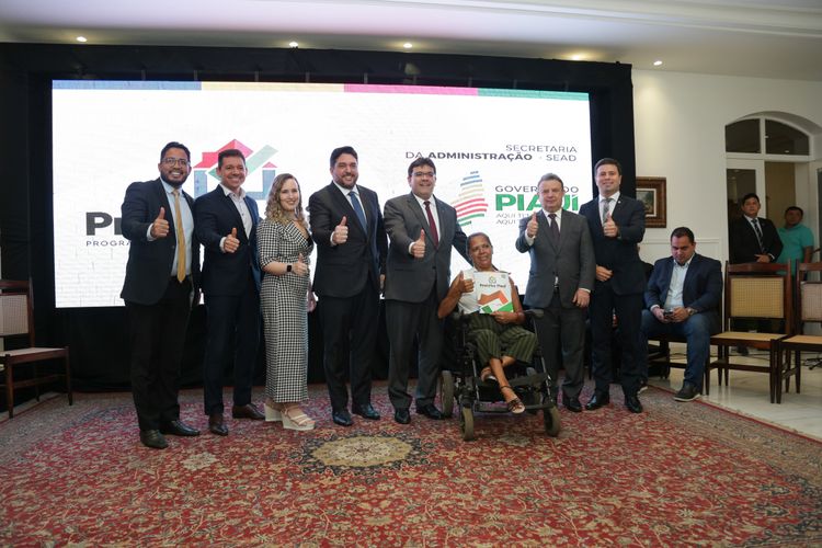 Governador lança programa para regularizar 50 mil imóveis em Teresina nos próximos 12 meses