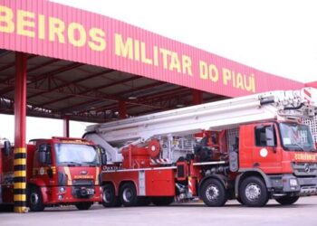 Governo entrega equipamentos de combate a incêndios ao Corpo de Bombeiros nesta segunda (9)