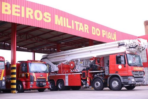 Governo entrega equipamentos de combate a incêndios ao Corpo de Bombeiros nesta segunda (9)