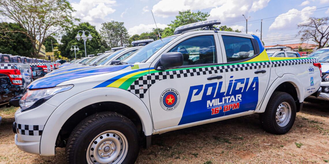 Governador entrega helicóptero e mais de 180 viaturas para as Polícias Civil e Militar nesta terça-feira (19)