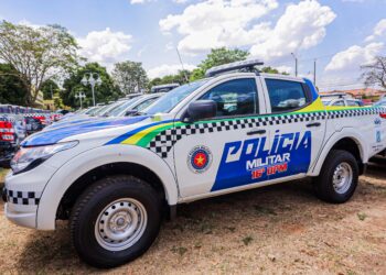 Governador entrega helicóptero e mais de 180 viaturas para as Polícias Civil e Militar nesta terça-feira (19)