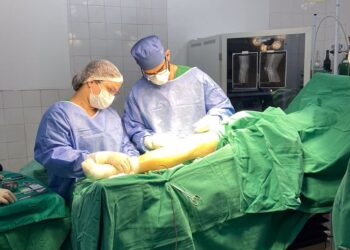 Hospital Regional de Barras realiza cirurgia ortopédica inédita