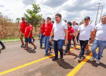 Rafael Fonteles inaugura pavimentação asfáltica e Grupamento da Polícia Militar em Miguel Alves