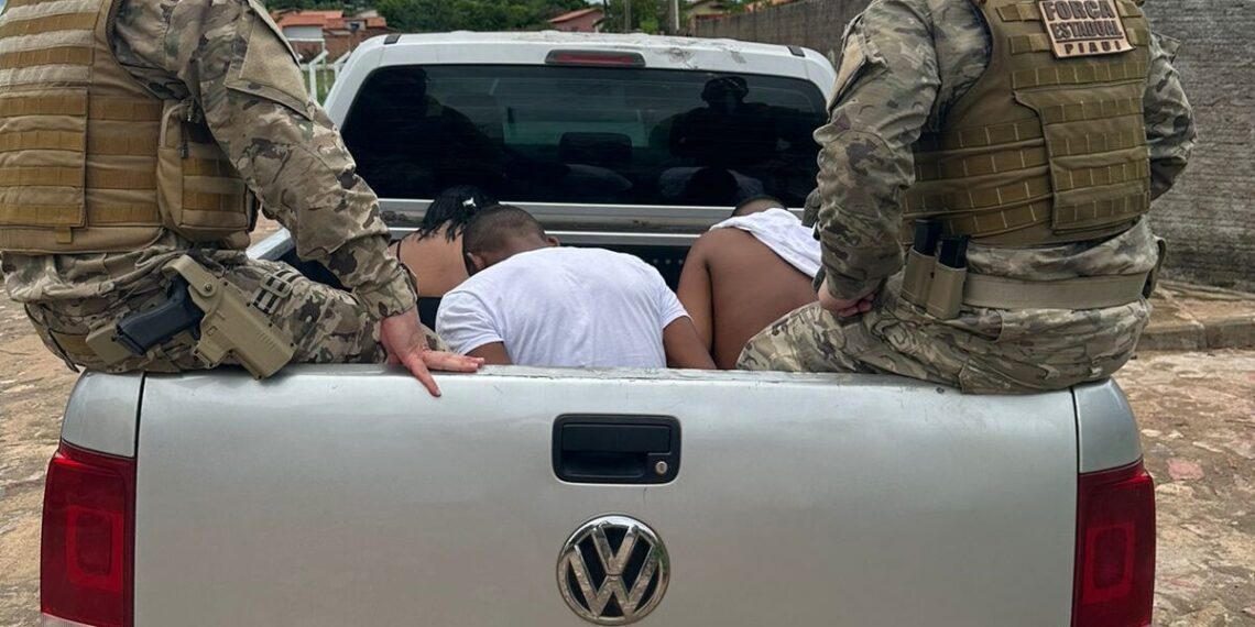 Operação policial resulta na prisão de três suspeitos por tráfico de drogas em José de Freitas