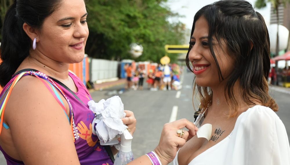 Governo do Estado realiza ação de prevenção à violência contra as mulheres durante festas carnavalescas