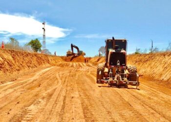 Governo do Piauí constrói nova rodovia ligando Cristalândia ao estado da Bahia