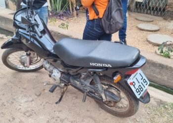 Policiais militares 16°BPM prende suspeito de roubar motocicleta em José de Freitas