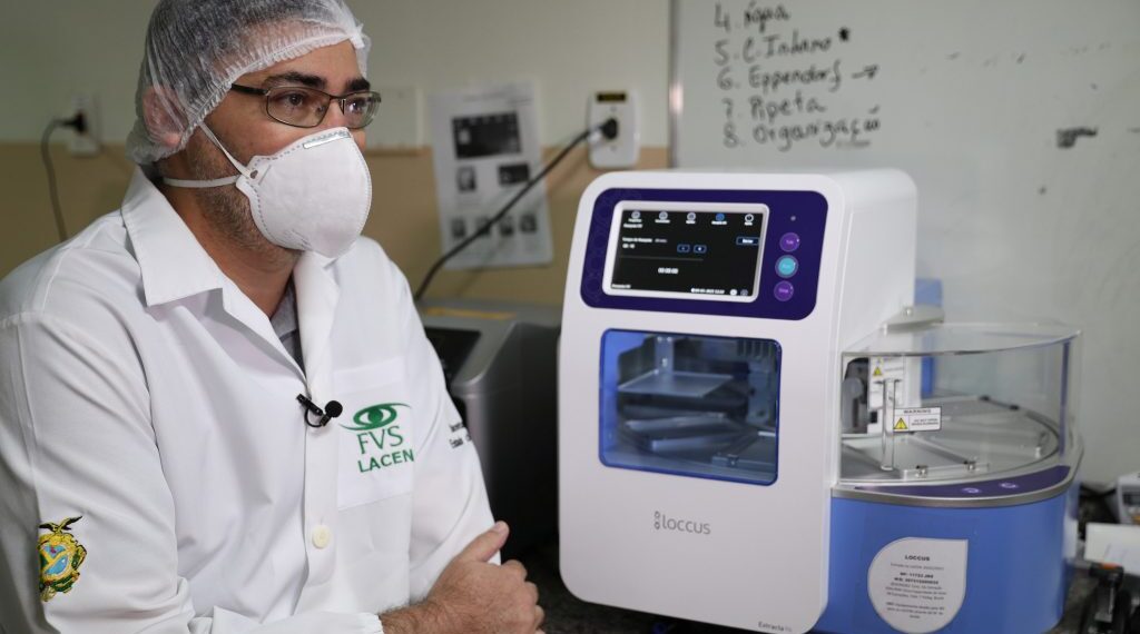 Governo do Piauí equipa Lacen com o mais avançado equipamento de diagnóstico microbiológico do mundo