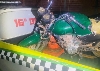 Motocicleta furtada é recuperada pela polícia militar 16º BPM na cidade de Lagoa Alegre.