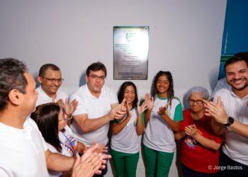 Em União, governador entrega reforma de escola de tempo integral com investimento de R$ 3 milhões