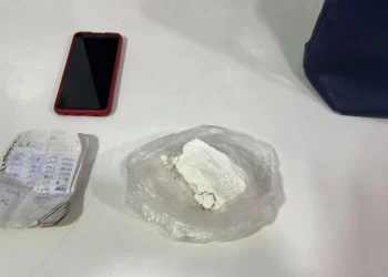 Mulher é presa na Ladeira do Uruguai transportando para José de Freitas cocaína avaliada em R$ 335 mil