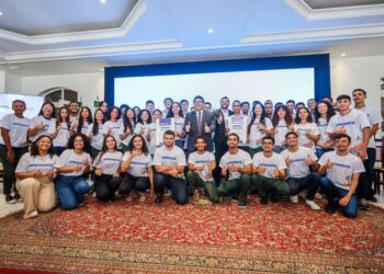 Governador lança Pré-Enem 2024 e investe mais de R$ 70 mil na premiação de 50 alunos