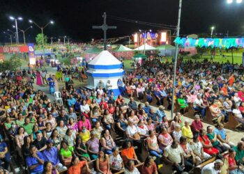 Rafael Fonteles prestigia tradicional festejo na cidade de São João do Piauí