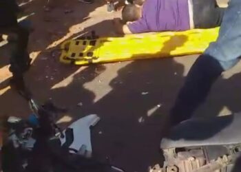 Acidente envolvendo uma motocicleta e um automóvel deixa jovem ferido em José de Freitas