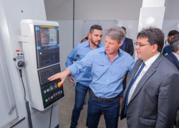 Rafael Fonteles conhece novo Centro de Formação do Senai em Teresina e projeta parceria para formação de mão de obra
