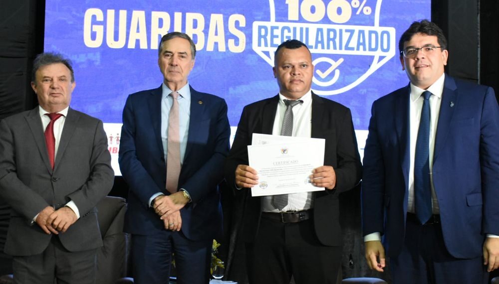 Quase 5 mil famílias do Piauí recebem registros de imóveis por meio de parceria entre Governo do Estado e TJ