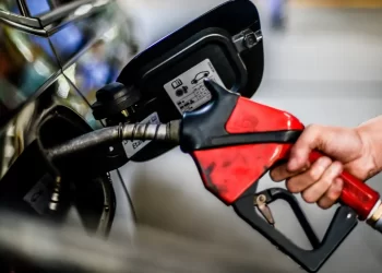 Motoristas de Teresina já sentem reajuste no preço da gasolina; Procon fiscaliza postos